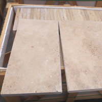 Light Travertine Bullnose Pool Coping 30,5x61x3 cm (2)